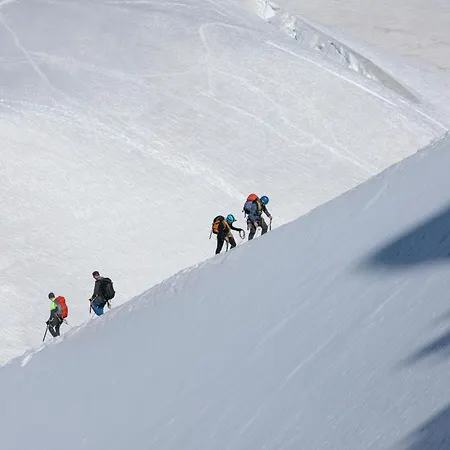 La Maison De Montroc - Happy *