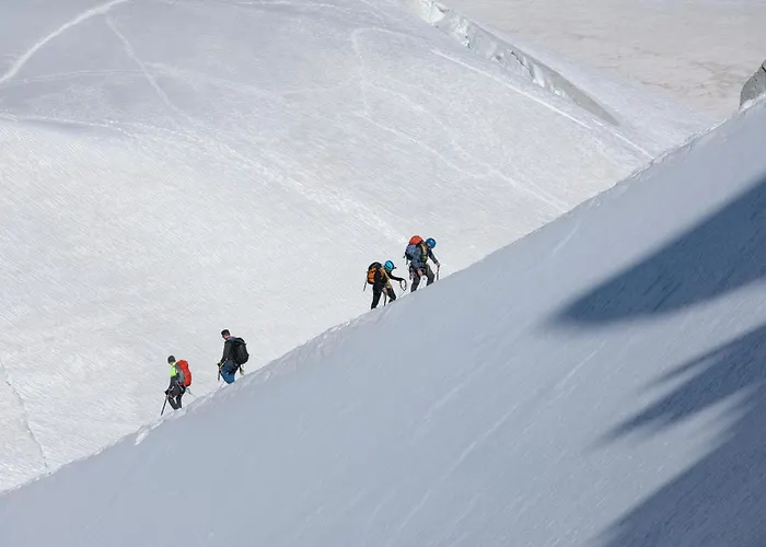La Maison De Montroc - Happy *